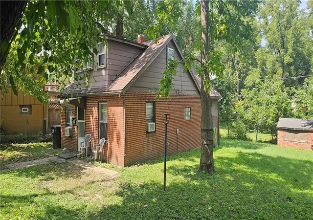 Photo 1 of Single family home for sale at 608 E Hereford Ave, Independence, MO 64055 | MLS# 2638680 | Listing updated on 2026-08-28