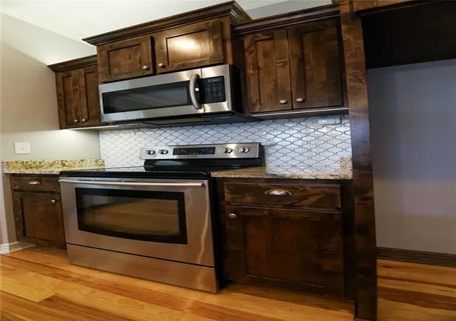 Photo 3 of Single family home for sale at 3725 N 154Th St, Basehor, KS 66007 | MLS# 2638684 | Listing updated on 2026-08-28