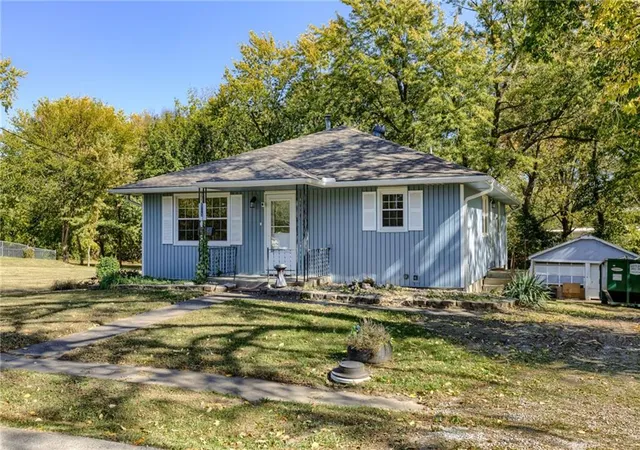 Photo 2 of Single family home for sale at 503 Cunningham St, Richmond, MO 64085 | MLS# 2638691 | Listing updated on 2026-10-06
