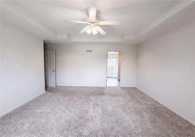 4th image of 403 S Lakeshore Dr, Raymore, MO 64083 | MLS# 2638694