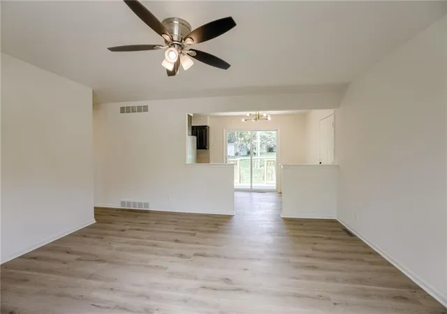 Photo 3 of Single family home for sale at 16008 E 32nd Street, Independence, MO 64055 | MLS# 2638705 | Listing updated on 2026-10-06