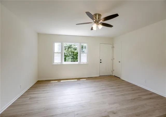 Photo 4 of Single family home for sale at 16008 E 32nd Street, Independence, MO 64055 | MLS# 2638705 | Listing updated on 2026-10-06