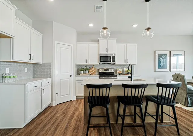 4th image of 18455 W 205Th St, Spring Hill, KS 66083 | MLS# 2638716