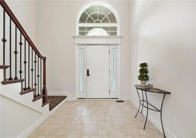 Photo 3 of Single family home for sale at 21221 W 81st Pl, Lenexa, KS 66220 | MLS# 2638720 | Listing updated on 2026-09-29