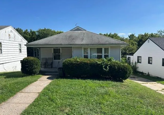 Photo 1 of Single family home for sale at 3621 E 46th Ter, Kansas City, MO 64130 | MLS# 2638722 | Listing updated on 2026-08-27