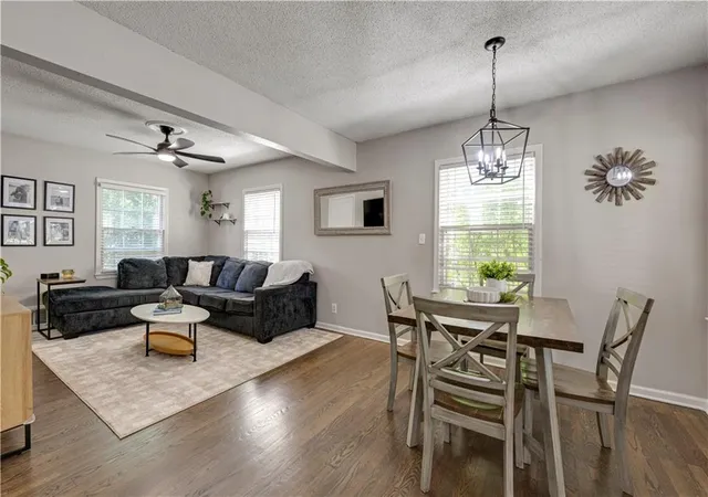 2nd image of 5319 Woodson St, Mission, KS 66202 | MLS# 2638728