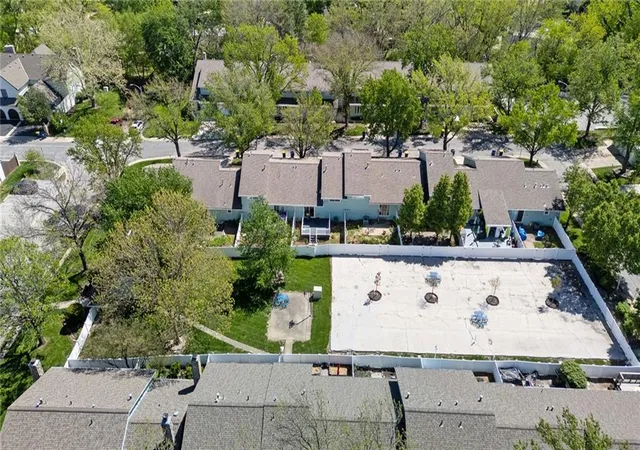 54th image of 6559 W 49th St, Mission, KS 66202 | MLS# 2638731