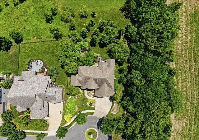 Photo 3 of Sale Pending at 12715 W 160Th Ter, Overland Park, KS 66221 | MLS# 2638738 | Listing updated on 2026-09-20