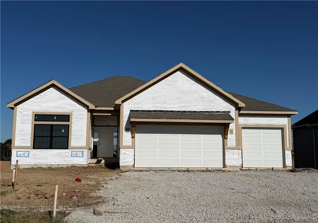Single family home for sale at 10419 N Liberty St, Kansas City, MO 64155 | MLS# 2638740