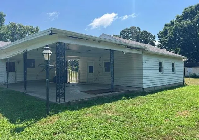 Photo 11 of Single family home for sale at 710 Bridge St, Sweet Springs, MO 65351 | MLS# 2638754 | Listing updated on 2026-09-18