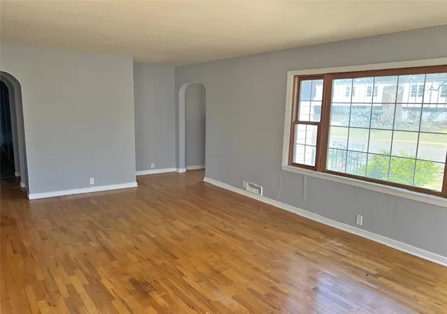 Photo 4 of Single family home for sale at 710 Bridge St, Sweet Springs, MO 65351 | MLS# 2638754 | Listing updated on 2026-09-18