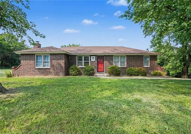 1st image of 6412 County Line Rd, Kansas City, KS 66106 | MLS# 2638759