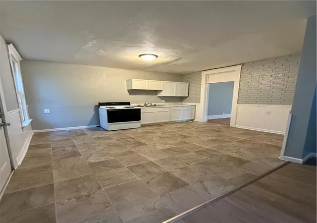 Listing Photo 4 - Condo for sale in building located at 316 N 19th St, Saint Joseph, MO 64501