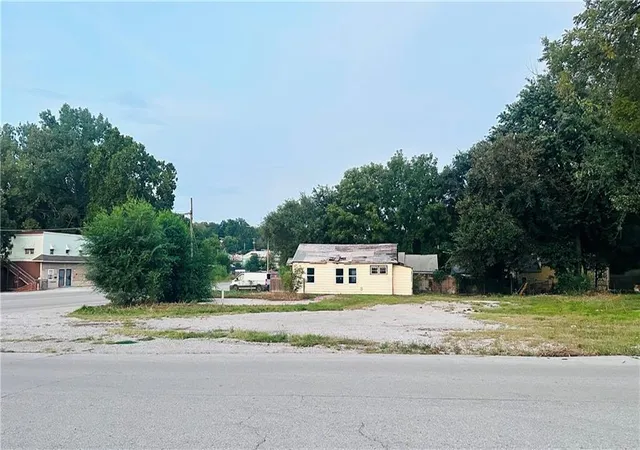 Photo 1 of Land for sale at 10901 E Truman Rd, Independence, MO 64052 | MLS# 2638769 | Listing updated on 2026-08-26
