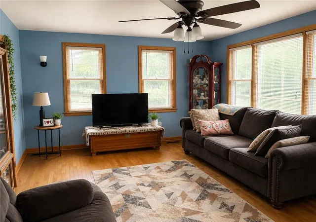 4th image of 1119 Mound St, Atchison, KS 66002 | MLS# 2638773