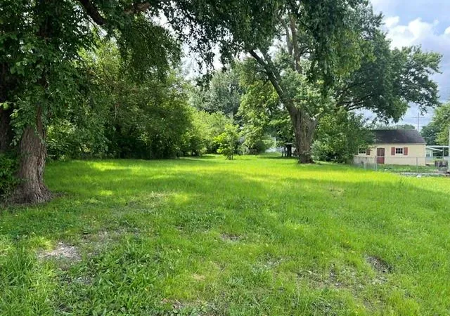 1st image of 704 E 3rd St, Cameron, MO 64429 | MLS# 2638804