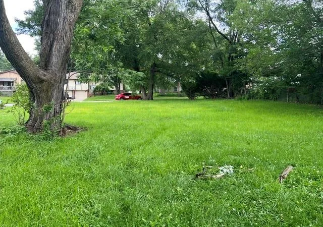 3rd image of 704 E 3Rd St, Cameron, MO 64429 | MLS# 2638804