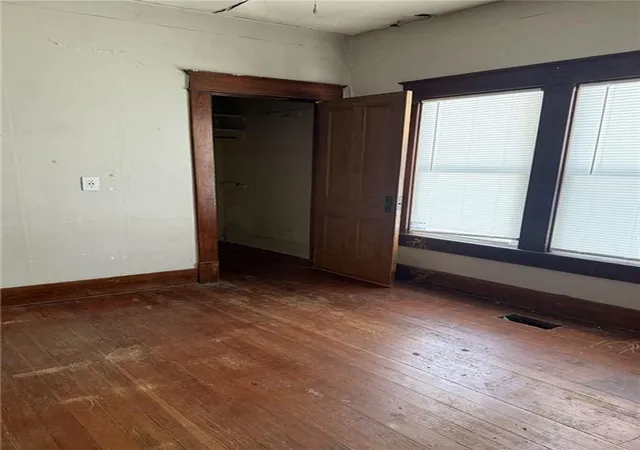 4th image of 414 N West St, Cameron, MO 64429 | MLS# 2638806