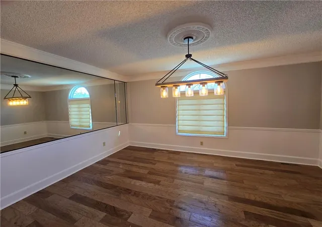 3rd image of 3605 Sw Meyer Blvd, Blue Springs, MO 64015 | MLS# 2638809