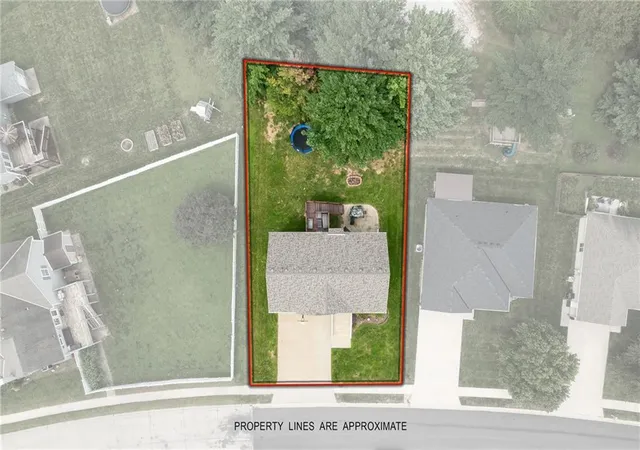 Photo 4 of Single family home for sale at 2603 Meadow Ridge Dr, St Joseph, MO 64504 | MLS# 2638813 | Listing updated on 2026-08-27