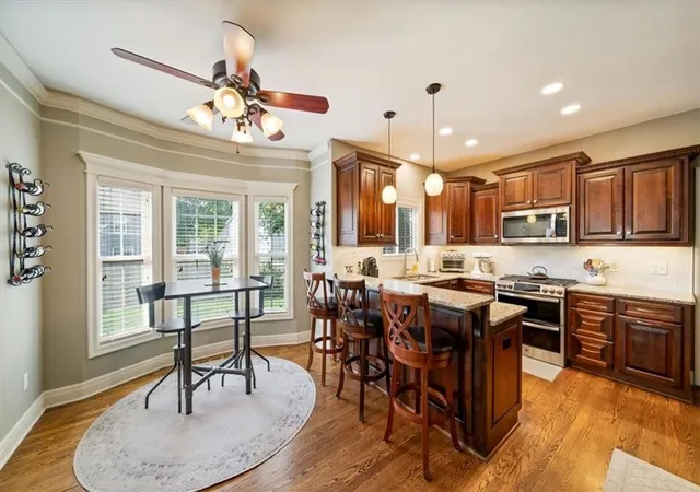 3rd image of 5125 Roundtree St, Shawnee, KS 66226 | MLS# 2638815