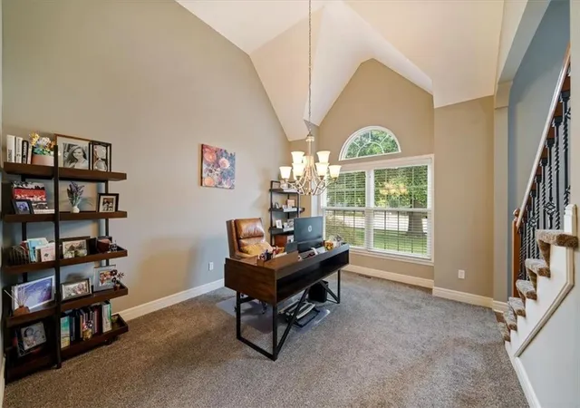 4th image of 5125 Roundtree St, Shawnee, KS 66226 | MLS# 2638815
