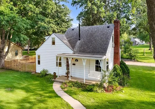 Photo 1 of Single family home for sale at 1001 Little Ave, Grandview, MO 64030 | MLS# 2638816 | Listing updated on 2026-09-15