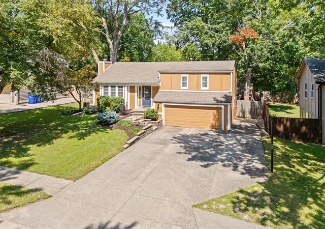 4th image of 14810 W 91St Ter, Lenexa, KS 66215 | MLS# 2638827