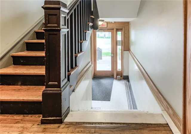 Listing Photo 5 - Condo for sale in building located at 4328 Walnut St, Kansas, MO 64111 - Unit #2A
