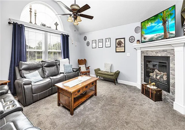 Photo 3 of Sale Pending at 1508 Nw Pond Ave, Grain Valley, MO 64029 | MLS# 2638838 | Listing updated on 2026-09-01