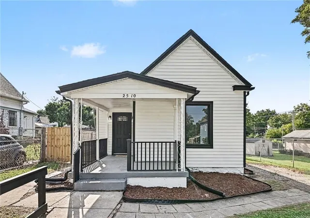 Photo 2 of Single family home for sale at 2510 Bellefontaine Ave, Kansas City, MO 64127 | MLS# 2638839 | Listing updated on 2026-10-08