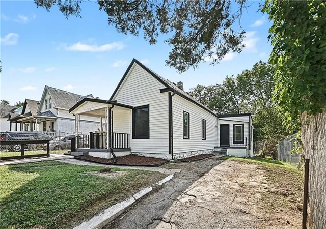 Photo 3 of Single family home for sale at 2510 Bellefontaine Ave, Kansas City, MO 64127 | MLS# 2638839 | Listing updated on 2026-10-08