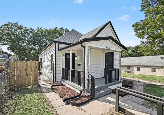 Photo 3 of Single family home for sale at 2510 Bellefontaine Ave, Kansas City, MO 64127 | MLS# 2638839 | Listing updated on 2026-10-08