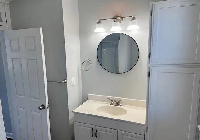 Photo 11 of Single family home for sale at 120 N 17th St, Lexington, MO 64067 | MLS# 2638845 | Listing updated on 2026-09-01