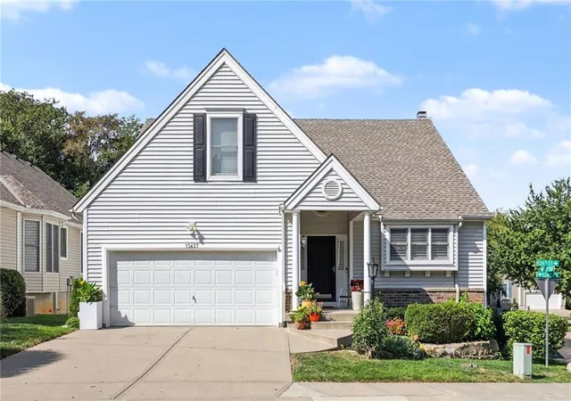 Photo 2 of Sale Pending at 13424 W 126th St, Overland Park, KS 66213 | MLS# 2638853 | Listing updated on 2026-09-06
