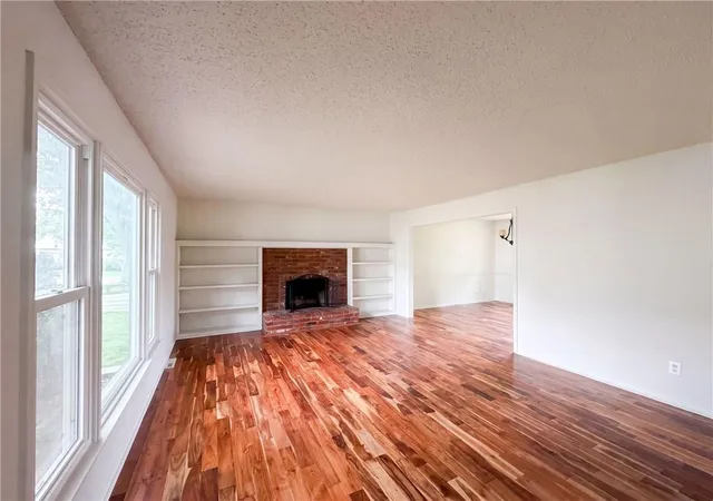3rd image of 14224 S Raintree Dr, Olathe, KS 66062 | MLS# 2638864
