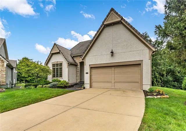 Photo 1 of Single family home for sale at 5303 W 124 Ct, Overland Park, KS 66209 | MLS# 2638869 | Listing updated on 2026-09-15