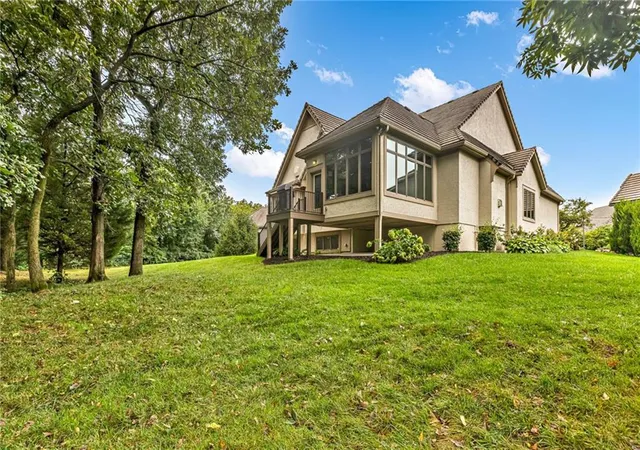 Photo 4 of Single family home for sale at 5303 W 124 Ct, Overland Park, KS 66209 | MLS# 2638869 | Listing updated on 2026-09-15