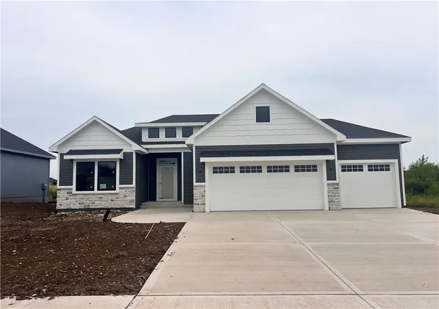1st image of 16367 Baxter St, Gardner, KS 66030 | MLS# 2638877