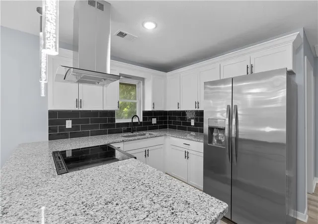 Photo 3 of Sale Pending at 4535 Waverly Ave, Kansas City, KS 66104 | MLS# 2638883 | Listing updated on 2026-09-05