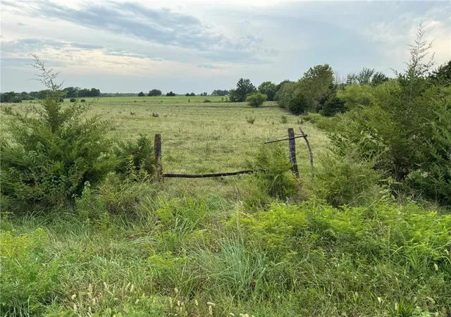 1st image of Lot 1 New Lancaster Rd, Paola, KS 66071 | MLS# 2638891