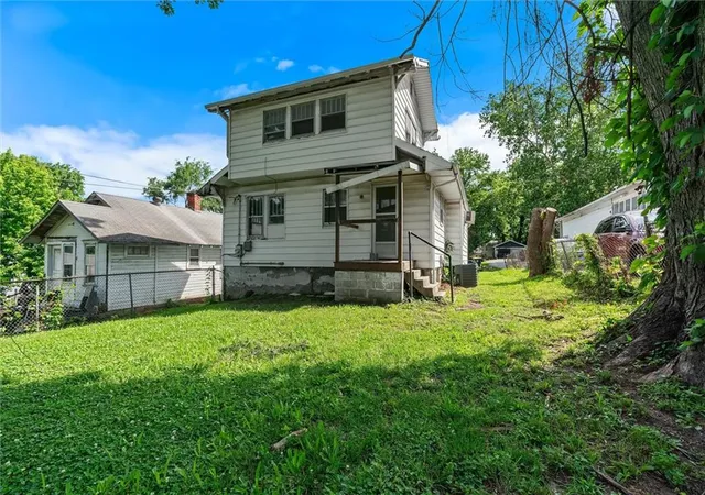 Photo 21 of Single family home for sale at 532 Blue Ridge Blvd, Kansas City, MO 64125 | MLS# 2638897 | Listing updated on 2026-09-03