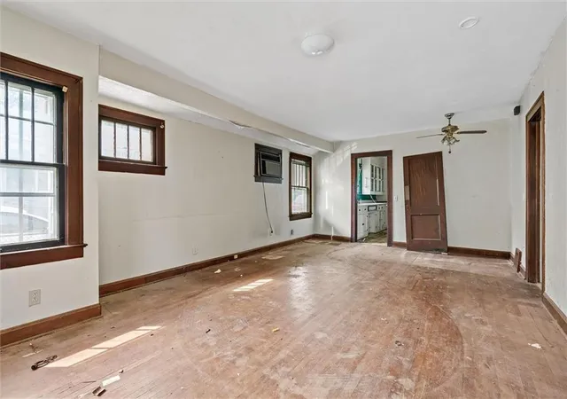 Photo 4 of Single family home for sale at 532 Blue Ridge Blvd, Kansas City, MO 64125 | MLS# 2638897 | Listing updated on 2026-09-03