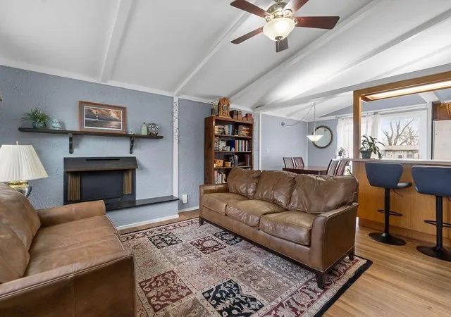 Photo 3 of Single family home for sale at 5613 N Euclid Ave, Gladstone, MO 64118 | MLS# 2638899 | Listing updated on 2026-09-22