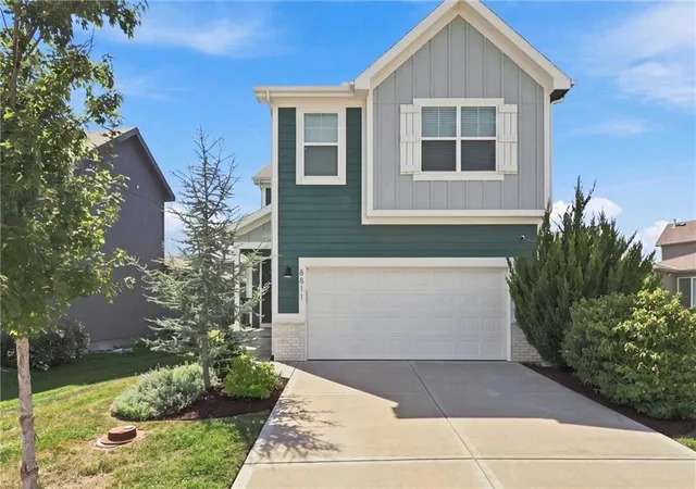 Photo 2 of Sale Pending at 8811 Sw 9th St, Blue Springs, MO 64064 | MLS# 2638912 | Listing updated on 2026-09-05