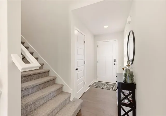 Photo 4 of Sale Pending at 8811 Sw 9Th St, Blue Springs, MO 64064 | MLS# 2638912 | Listing updated on 2026-09-05