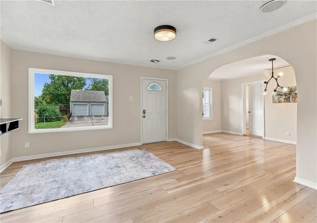 Photo 4 of Single family home for sale at 6104 W 53rd Terrace, Mission, KS 66202 | MLS# 2638919 | Listing updated on 2026-10-16