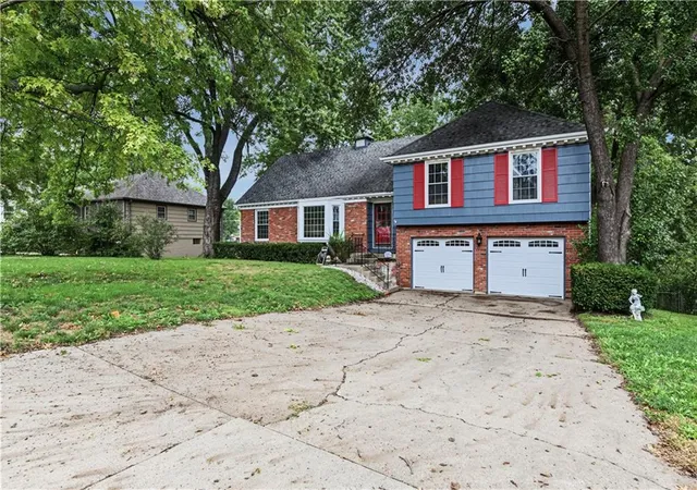 Photo 2 of Single family home for sale at 9147 Westbrooke Dr, Overland Park, KS 66214 | MLS# 2638923 | Listing updated on 2026-10-08