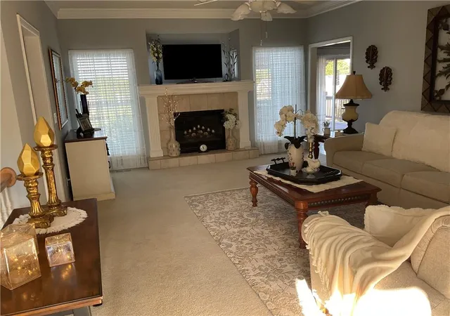 Photo 2 of Single family home for sale at 8543 N Robinhood Ave, Kansas City, MO 64154 | MLS# 2638939 | Listing updated on 2026-09-23