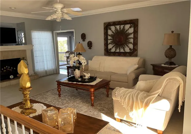 Photo 3 of Single family home for sale at 8543 N Robinhood Ave, Kansas City, MO 64154 | MLS# 2638939 | Listing updated on 2026-09-23